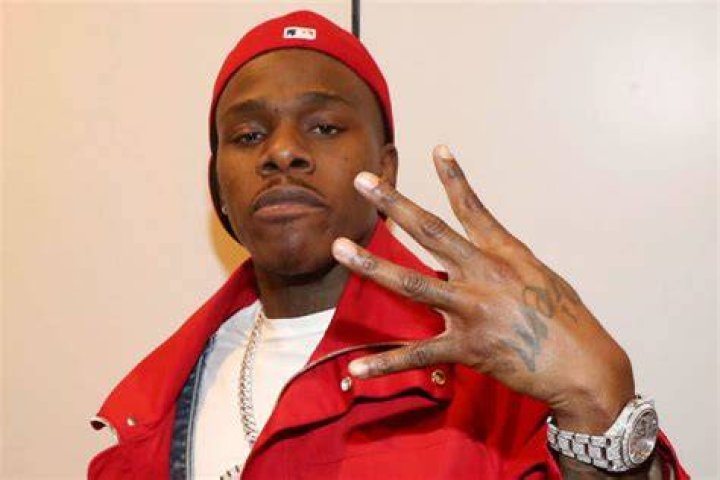 What Does Throwing Up 4 Fingers Mean Urban Dictionary Kim Poole