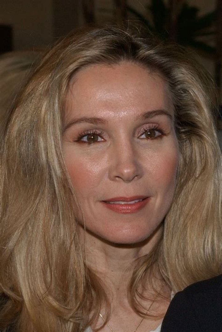 Who's The Celebrity: Cynthia Rhodes?