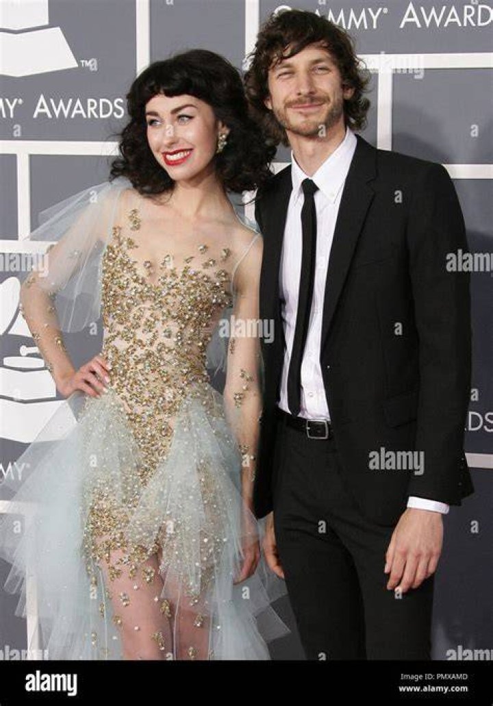 Who Is Kimbra Married To? Find Out Her Husband's Details