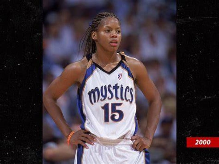 Who Is Nikki Mccray Husband Thomas Penson? Married Life