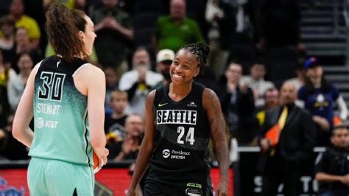 Who Is The Lucky Man Dating Jewel Loyd? Meet Seattle Storm Star's Partner